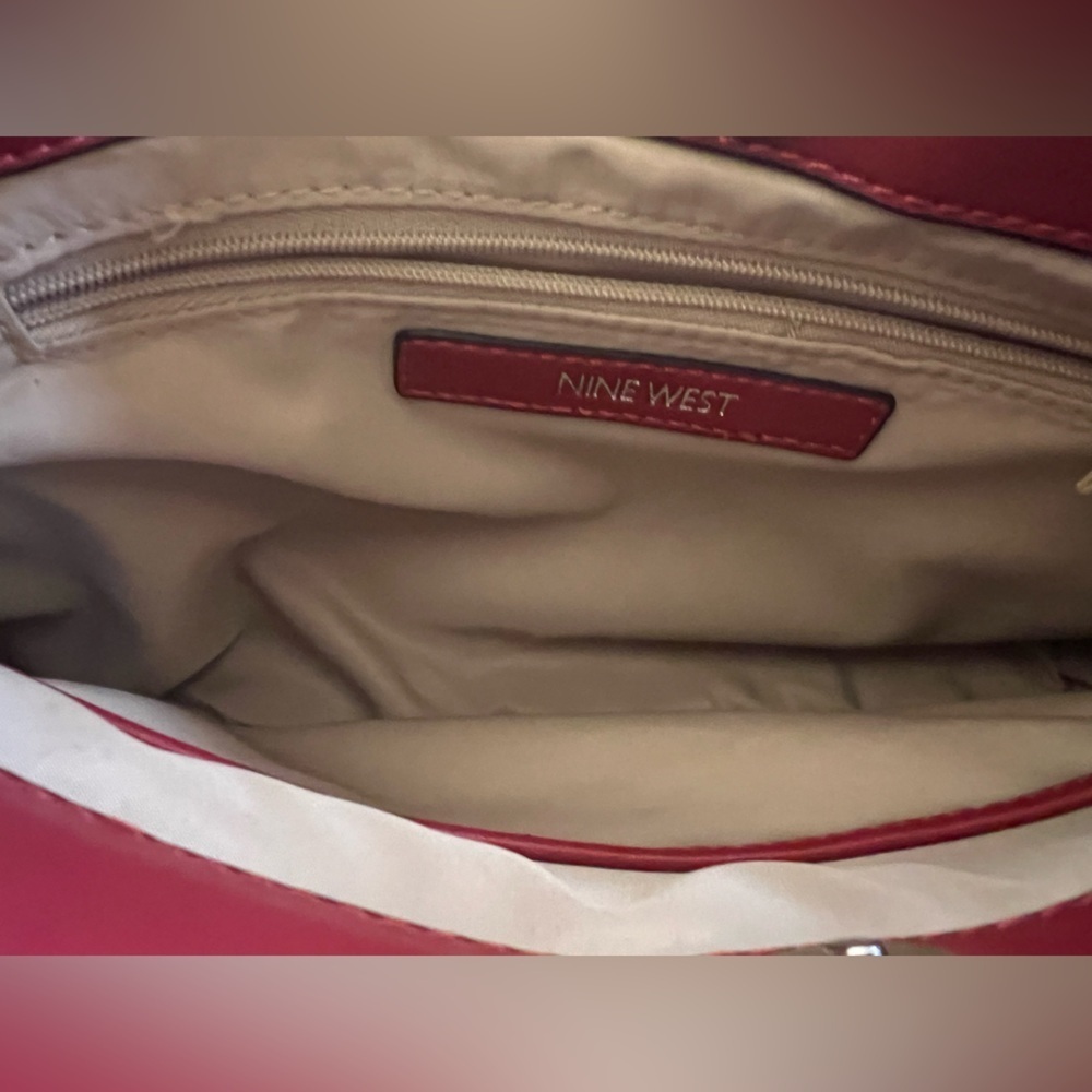Nine West Bag with adjustable crossbody strap - Picture 3 of 11